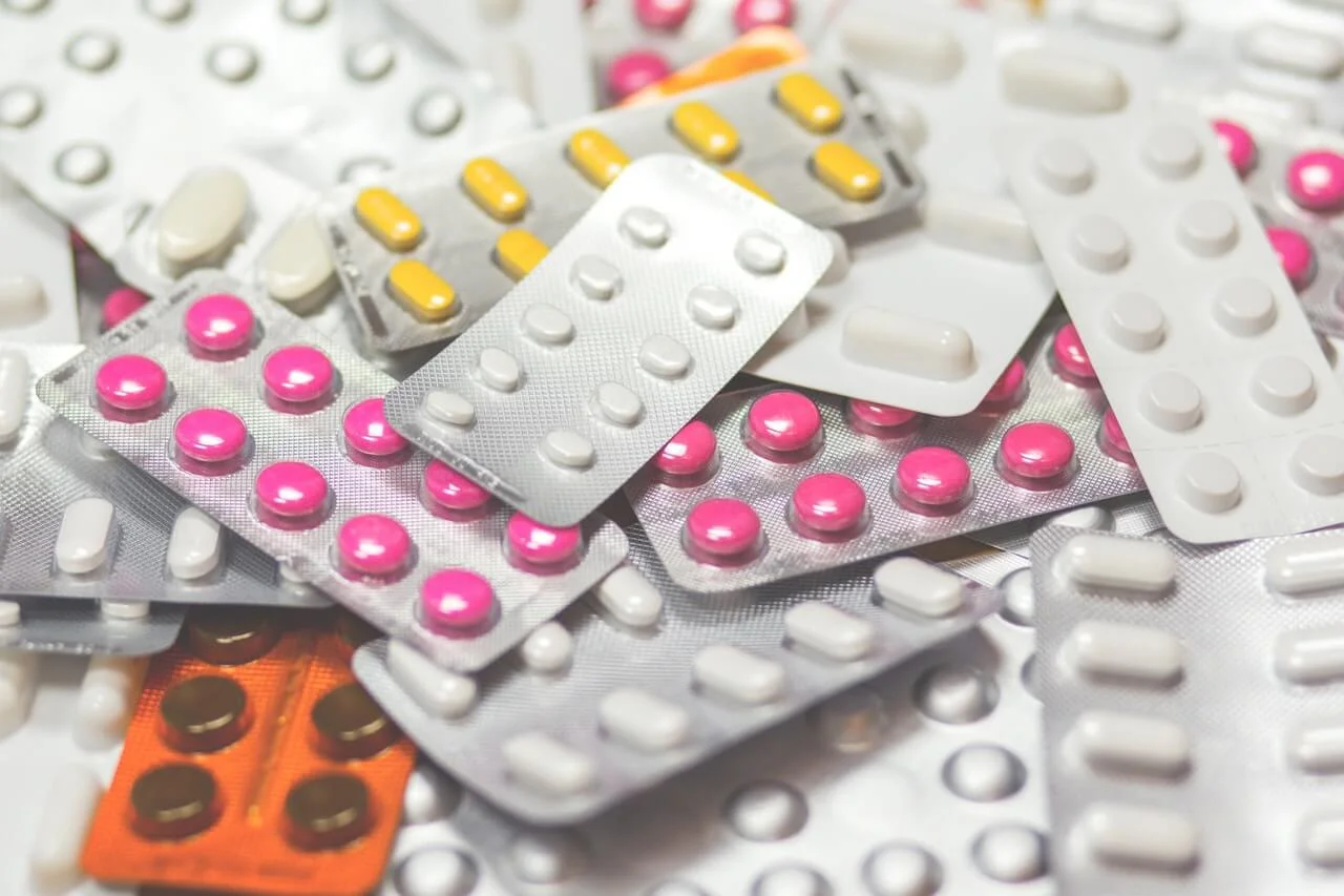 Health Ministry Ready to Ban more than 300 Medicines
